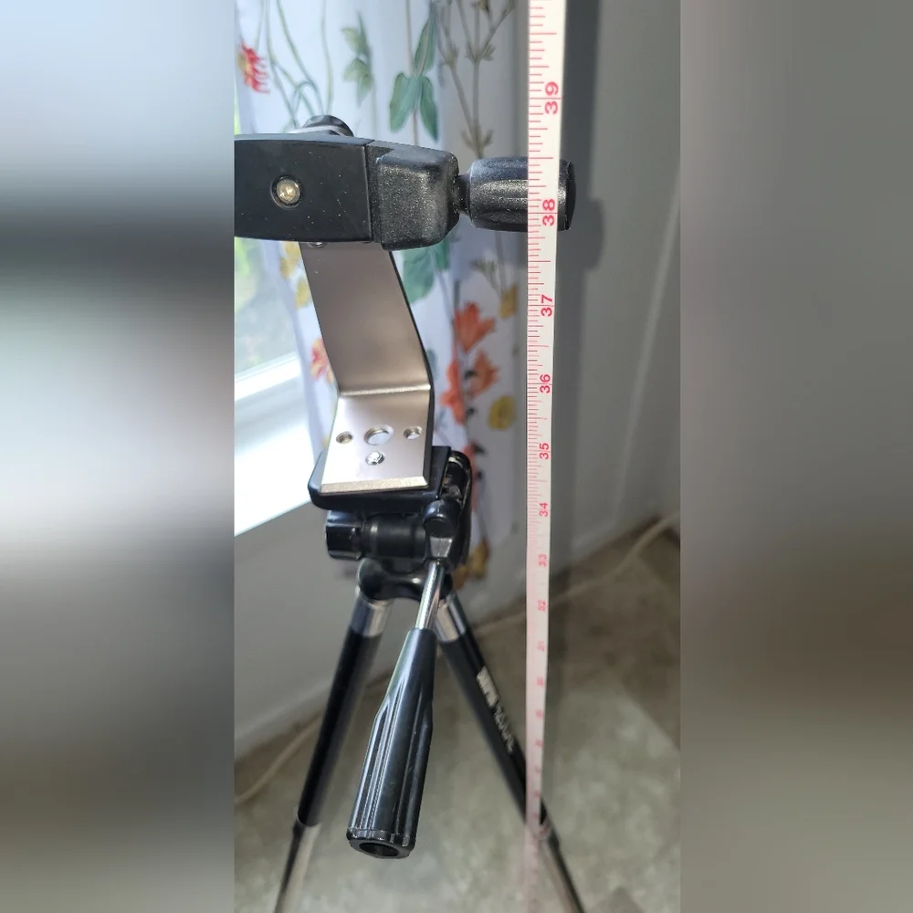 Tripod with phone mount